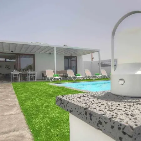 Ponzos Independiente Y Privado Villa *