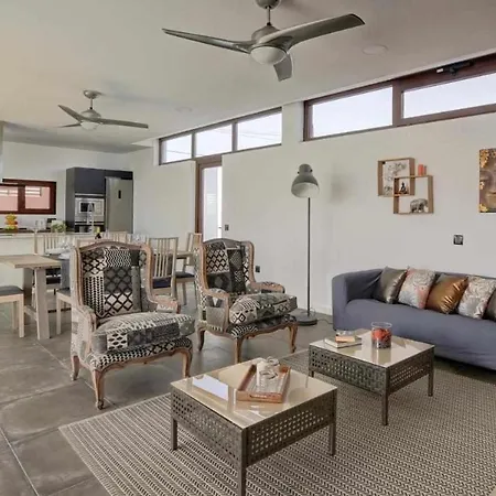 别墅 Ponzos Independiente Y Privado *