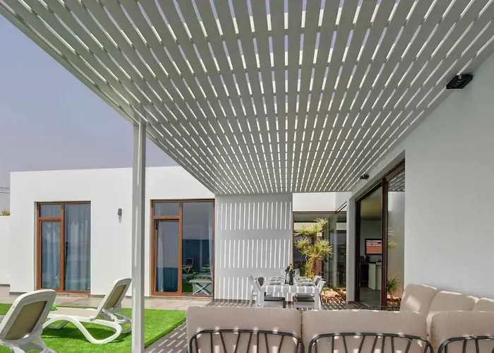 Ponzos Independiente Y Privado Villa Triquivijate