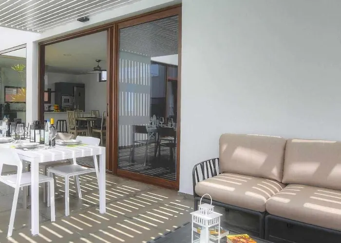 Ponzos Independiente Y Privado Villa