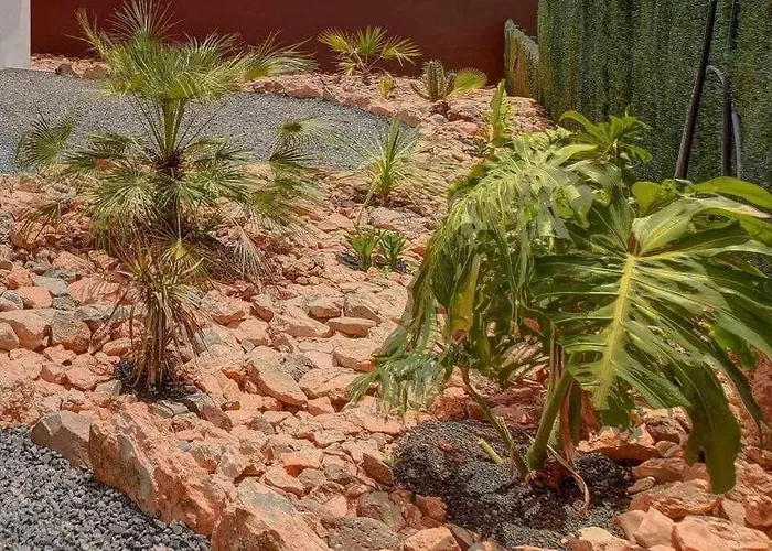 Ponzos Independiente Y Privado Villa Triquivijate